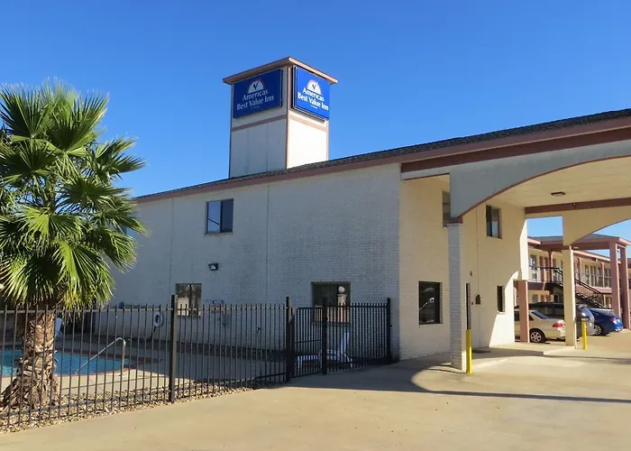 Americas Best Value Inn & Suites Hempstead