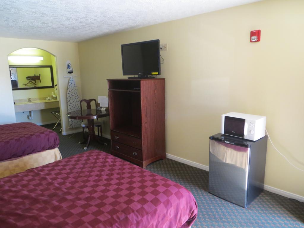 Americas Value & Motel 2*
