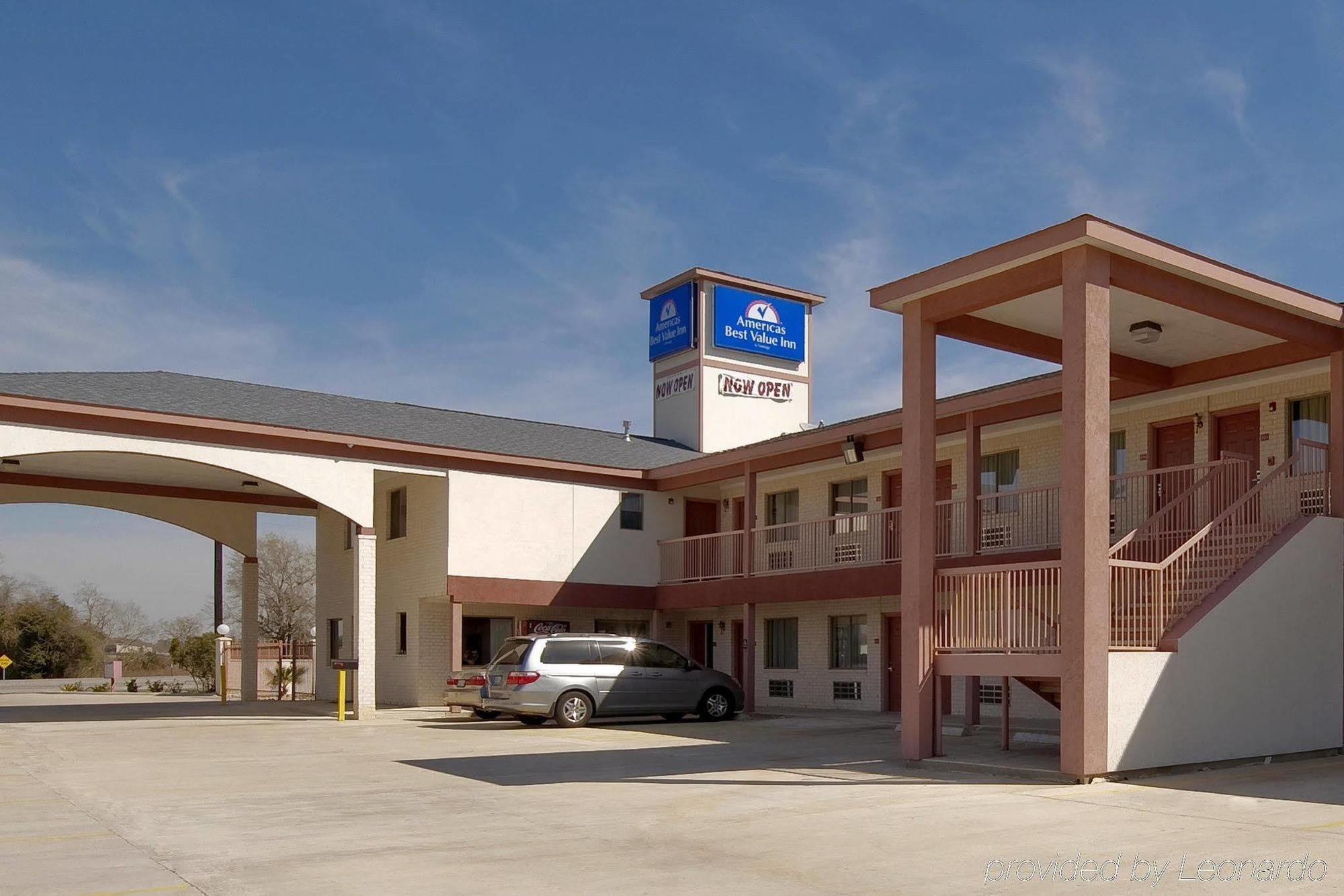 Americas Value & Motel 2*